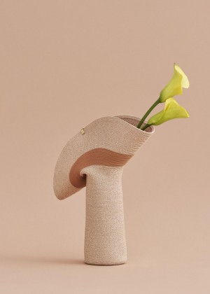 Mobje Polene Large Lapel Vase Tan | ROI9977L