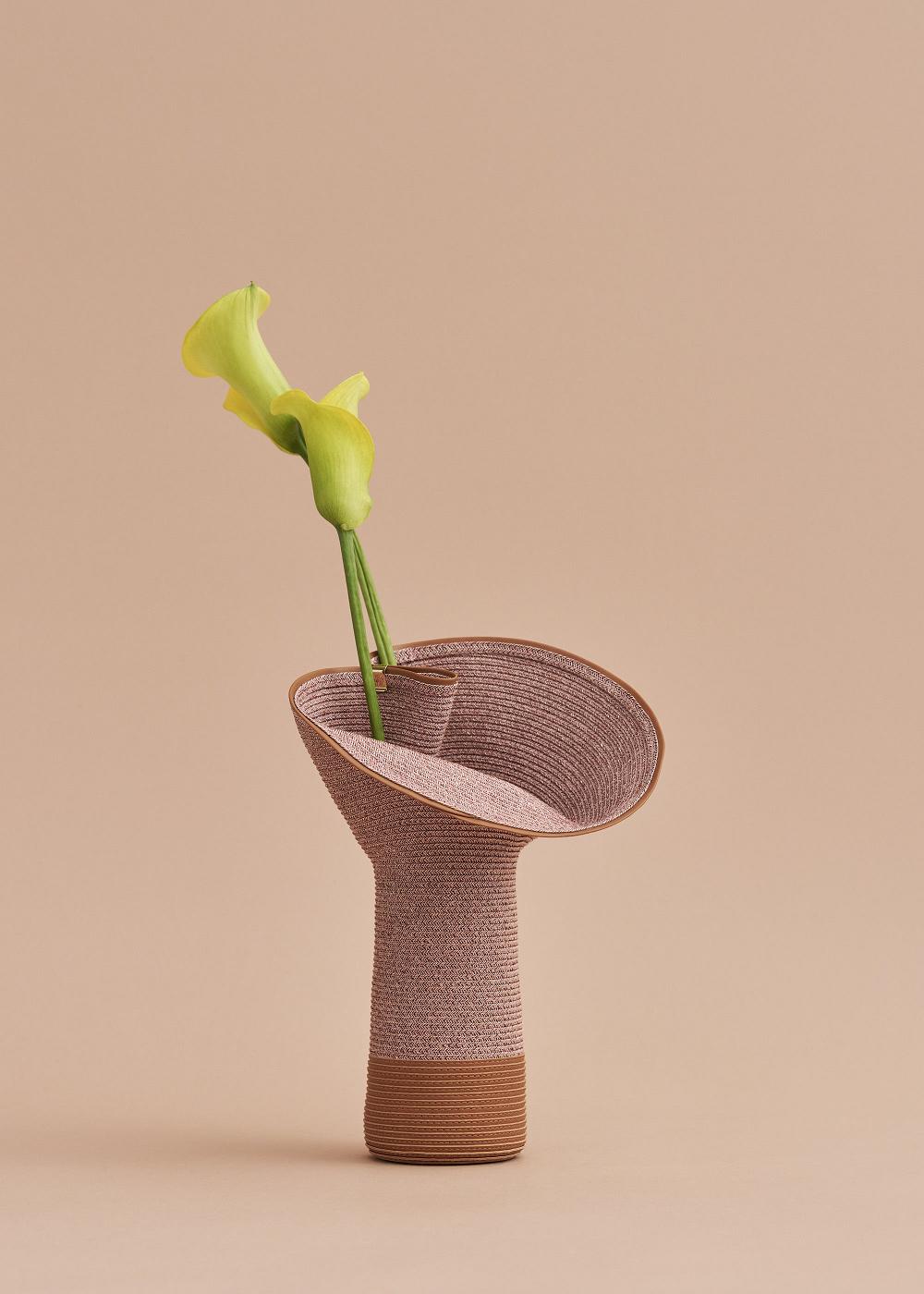 Mobje Polene Nano Lapel Vase Camel | ROO9976K